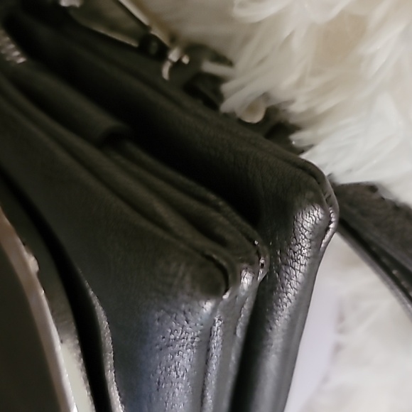 Charming Charlie wristlet - Picture 8 of 12